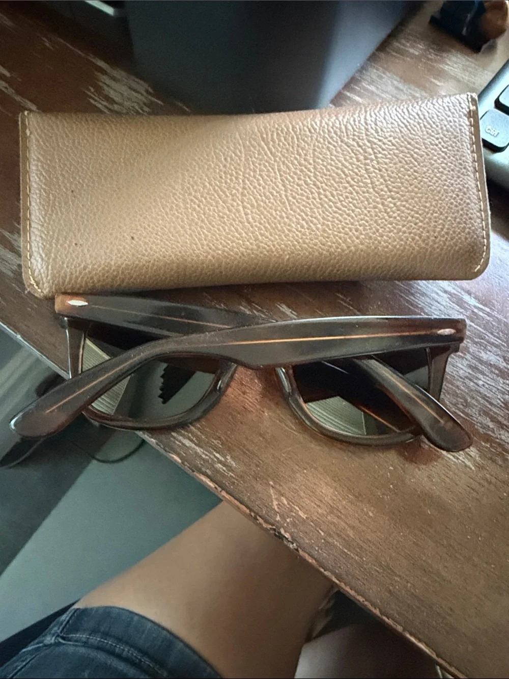 Vintage B&L Ray Ban Brown Tortoiseshell Sunglasses with tan soft case